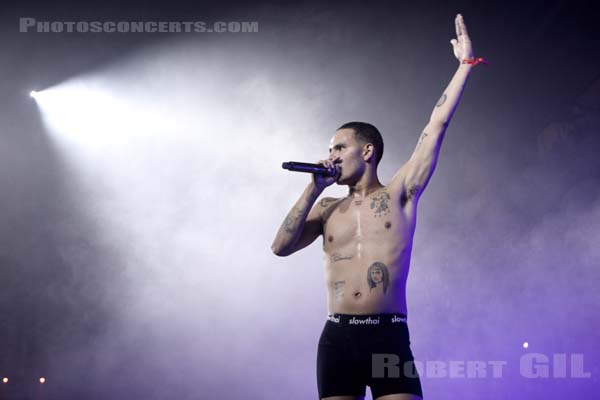 SLOWTHAI - 2019-10-31 - PARIS - Grande Halle de La Villette - Nef - 